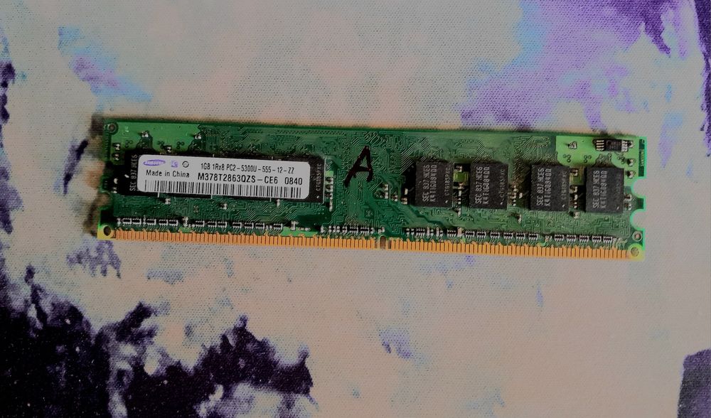 Operativka DDR2 1GB