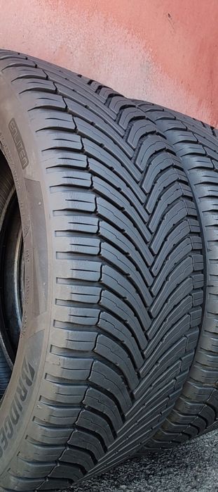 1 брой всесезонна гума 225/50/17 Bridgestone Turanza All Season 6
dot3923