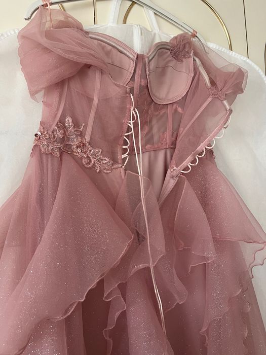 Елегантна розова рокля – като нова, носена само веднъж