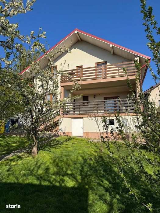 Vând /schimb cu apartament cu 2 camere în Fălticeni plus diferența