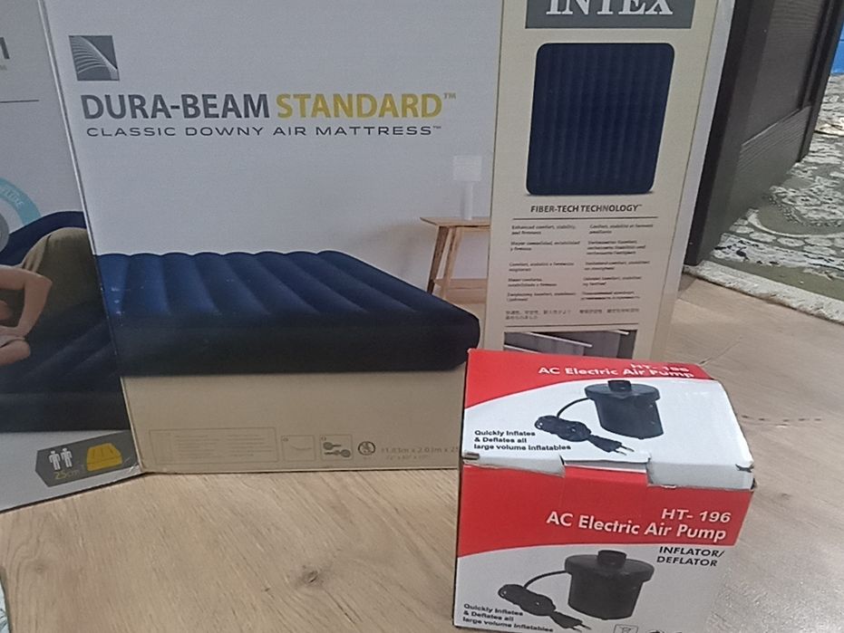 Матрас надувной с насосом