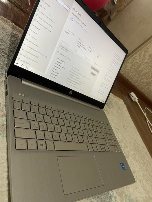 11 пок HP SSD 512gb Core-i3