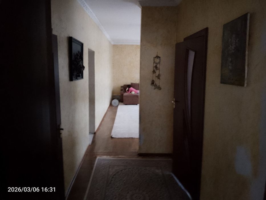 Продам дом  и красного кирпича.