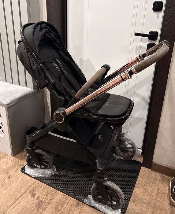 Продам Прогулочную коляску Kidilo D900 Black
