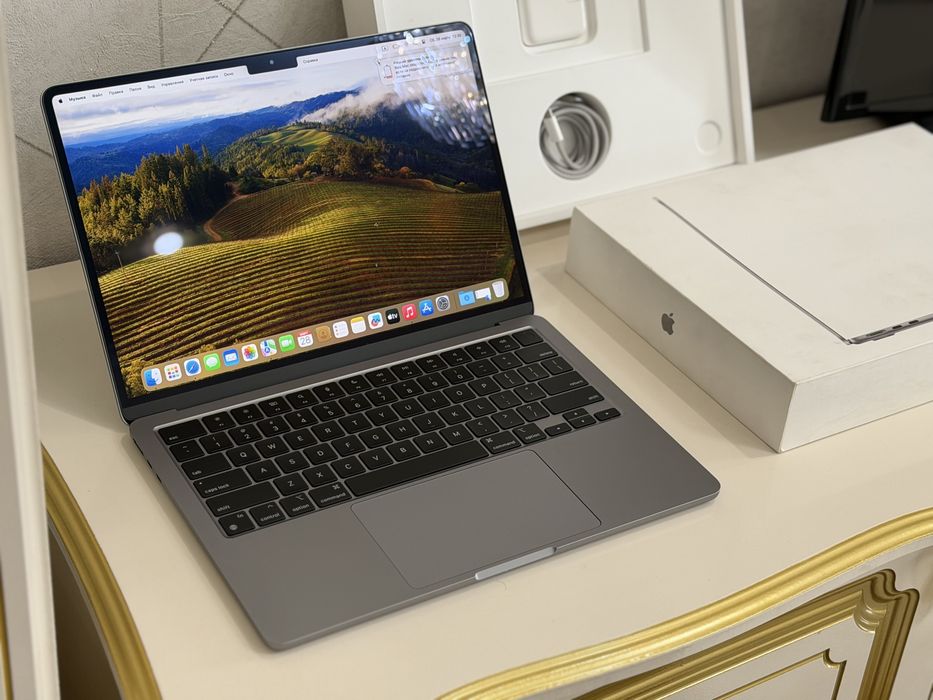 MacBook Air M3 / Ram ОЗУ 16GB / 100% батарея / без царапин / как новый