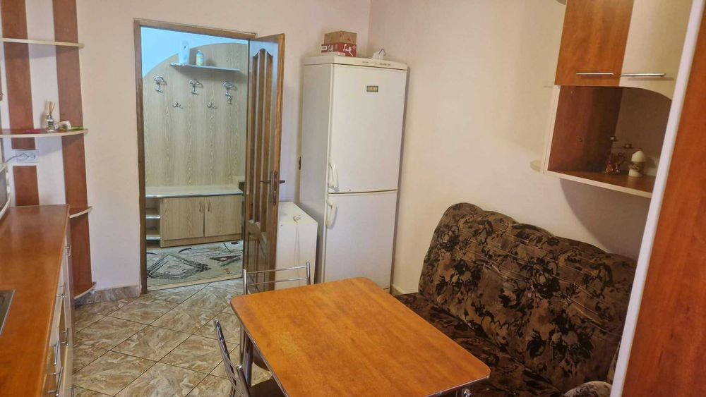 Apartament 3 camere decomandate, 2 băi, de închiriat, sens giratoriu Mănăștur-Zorilor