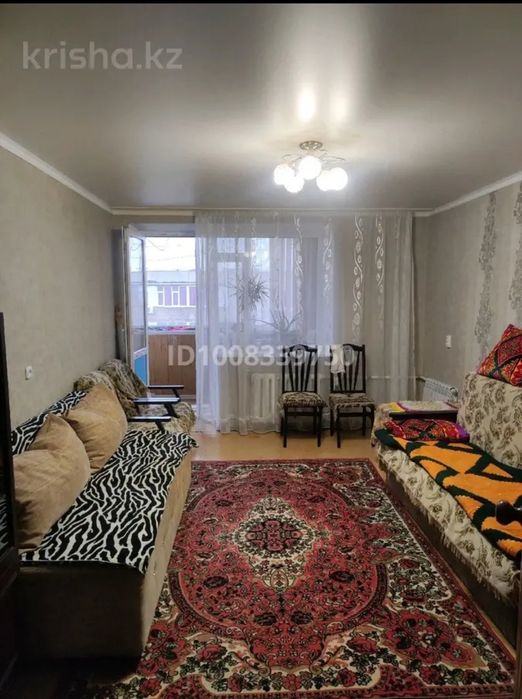 Продам срочно 3 комнатную квартиру 8 мкр