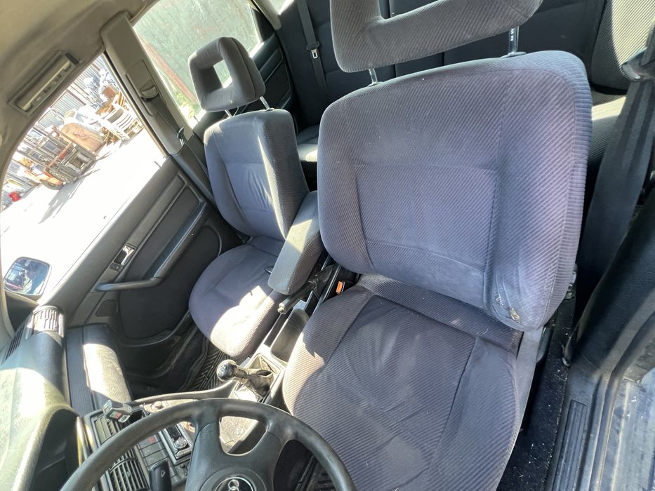 Audi 100  2.5  дизел на части