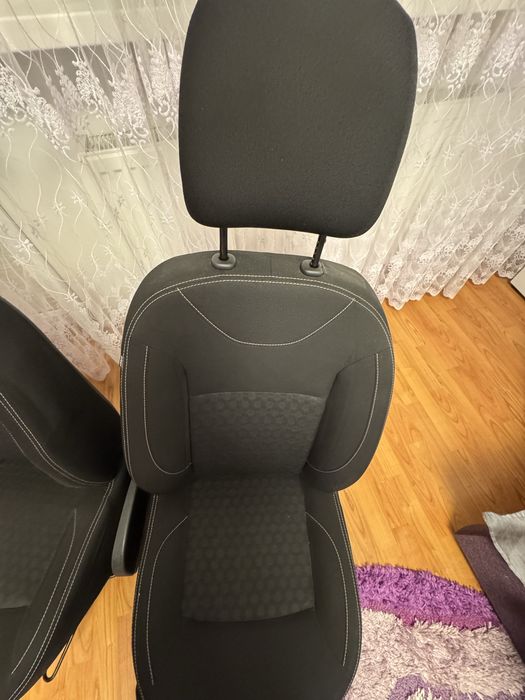 Scaune Logan 2 -Sofer si pasager cu airbaguri