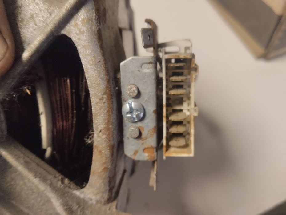 Продам матор от стиральной машинки в рабочем состоянии