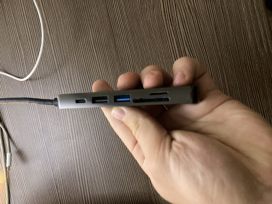 Адаптер для MacBook