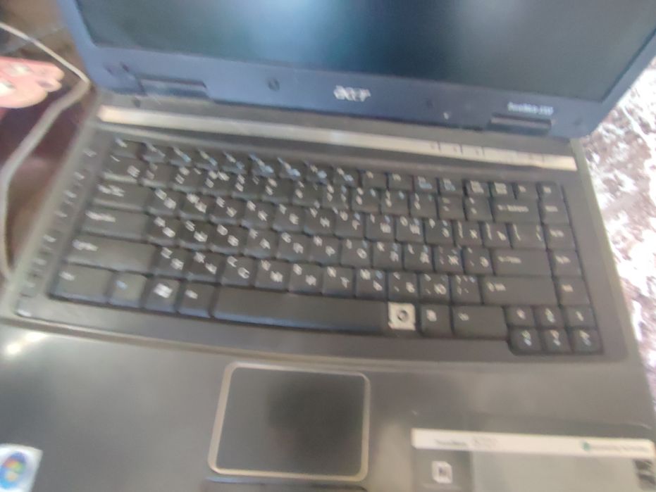Продам ноутбук Acer 2000 гадов