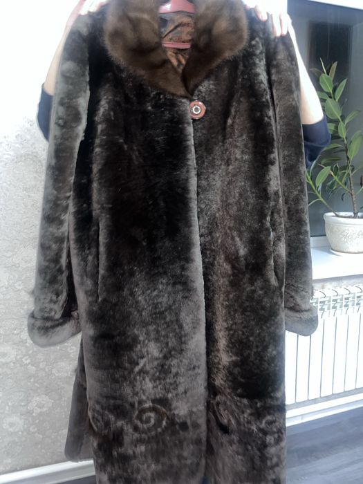 Бутоновая шуба продаю