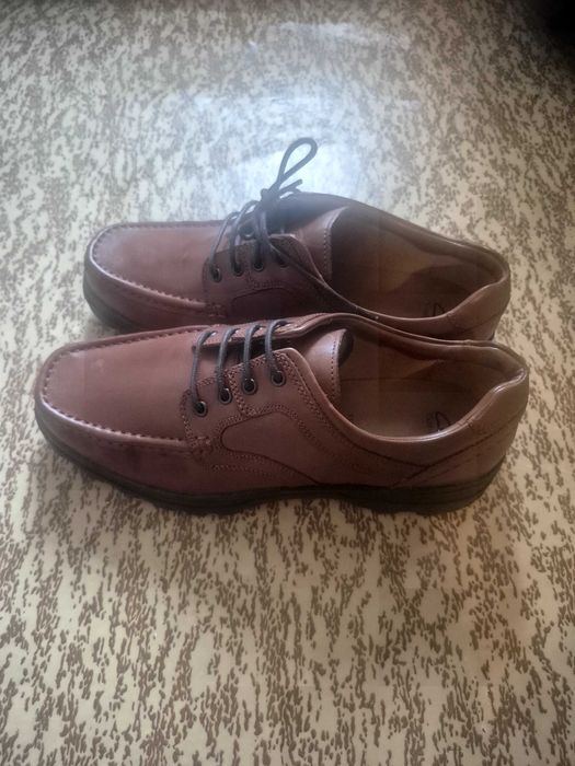 Обувки кафяви мъжки от естествена кожа. Чисто нови, неизползвани.