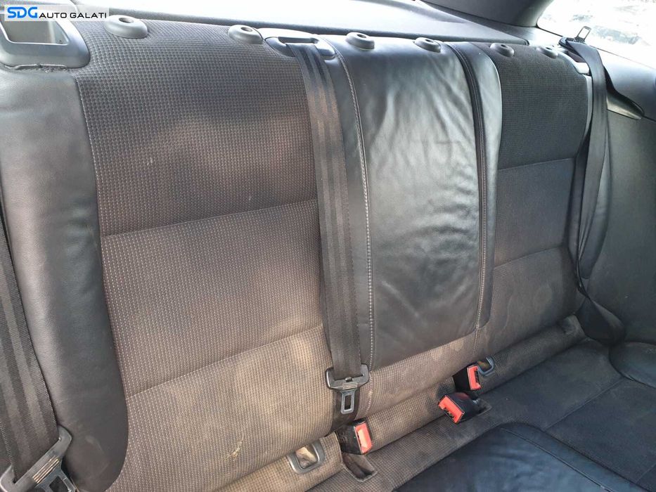 Bancheta Spate Sezut cu Spatar Fara Incalzire S-Line Sline Audi A3 8P Hatchback 4 usi 2004 - 2013 [C7925]