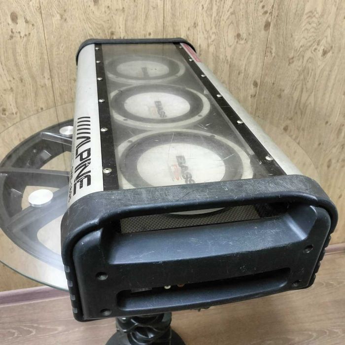 Продам Сабвуфер активного типа SWE 1895 Alpine