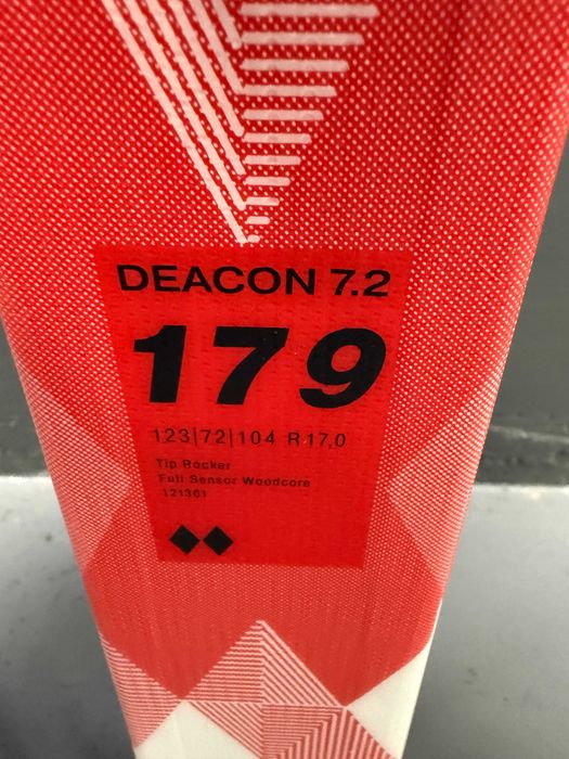 schi volkl deacon 7.2 L179cm