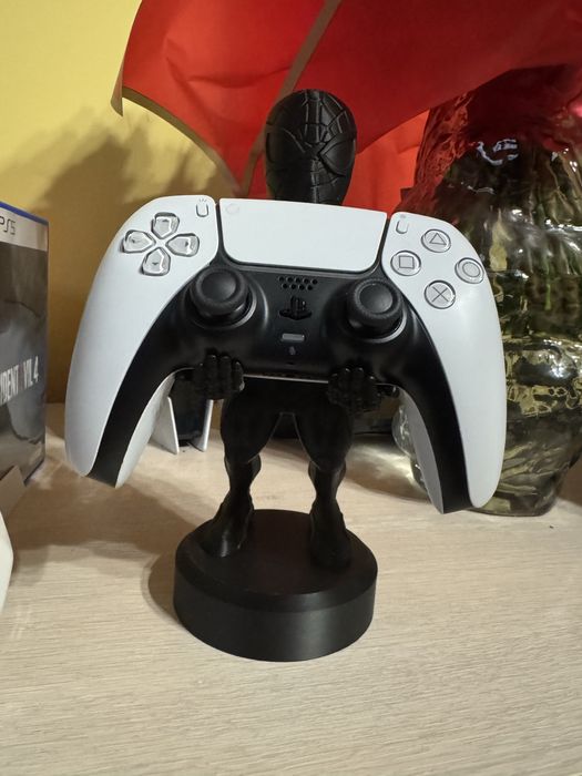 Stand controller PS5 Spider-Man – Suport manetă PlayStation 5