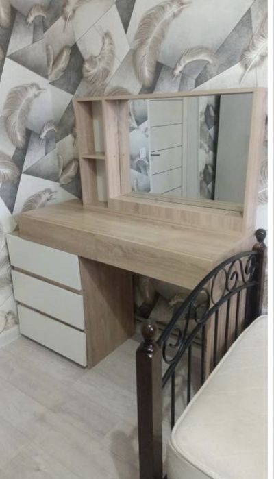 Туалетный столик