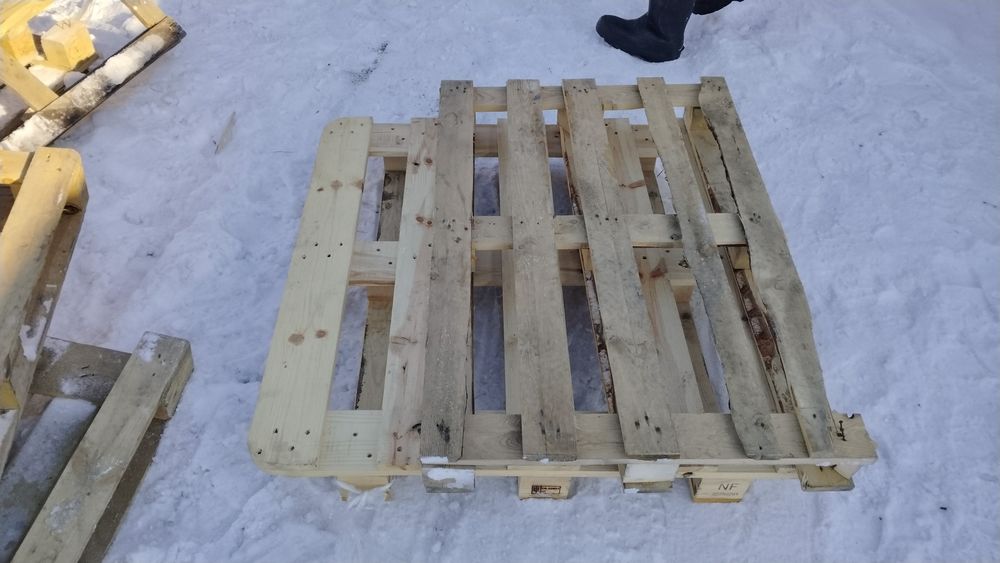 Поддоны новые 1м на 1м