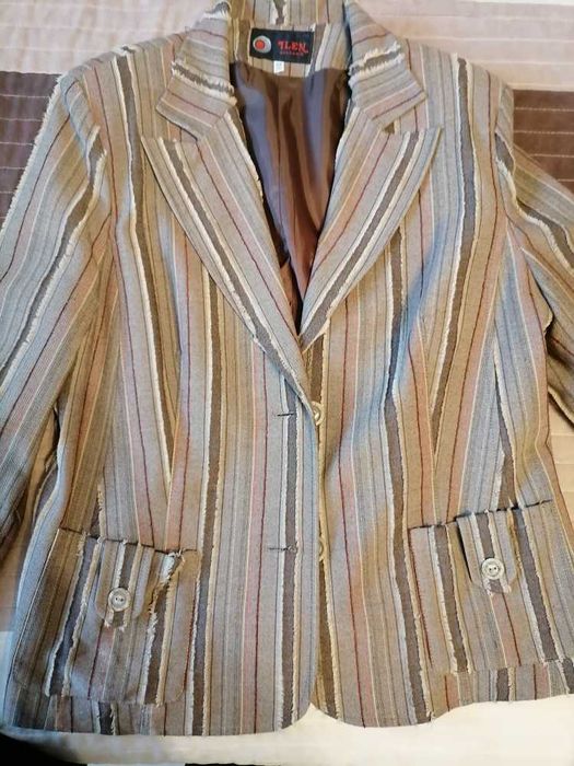 Дамско сако, кафяво