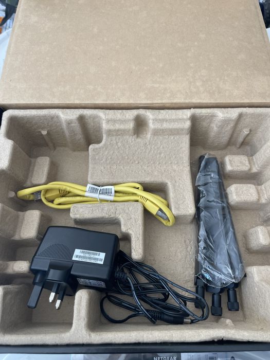 Продавам Gaming & Streaming Netgear рутер и Switch Modem Nigthawk Netgear