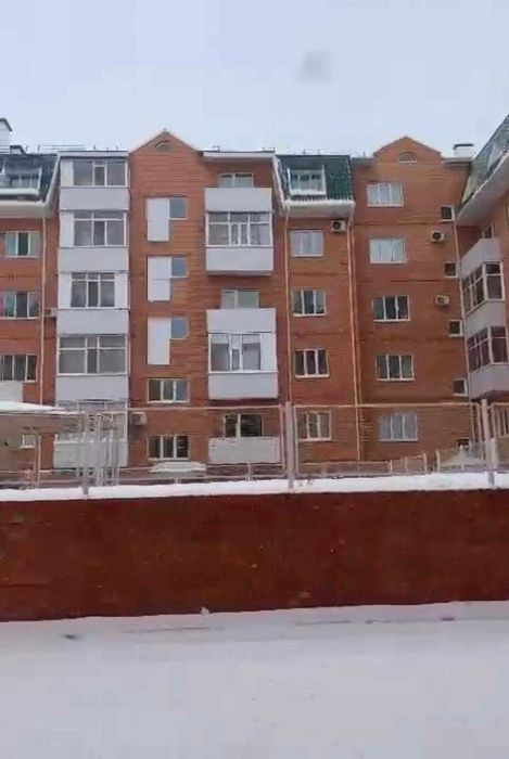 3-комнатная квартира в свежем доме, мкр. КЖБИ