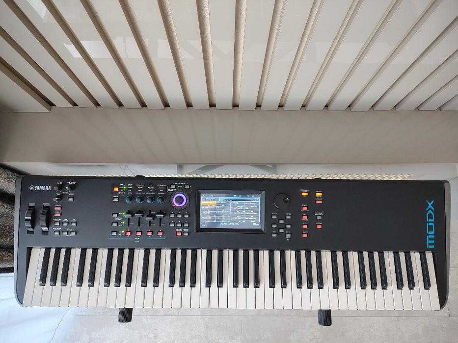 Sintetizator Yamaha MODX 7 utilizat doar in studio