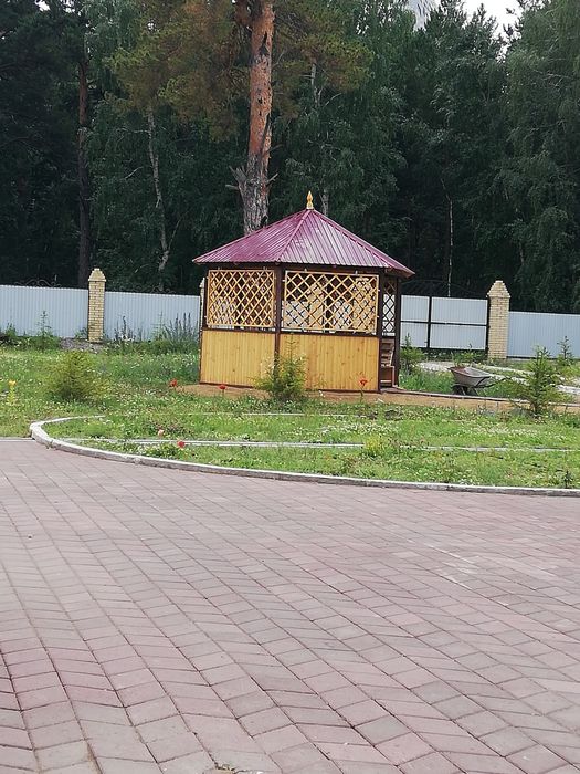 Сдам мансарду суточную в аренду.