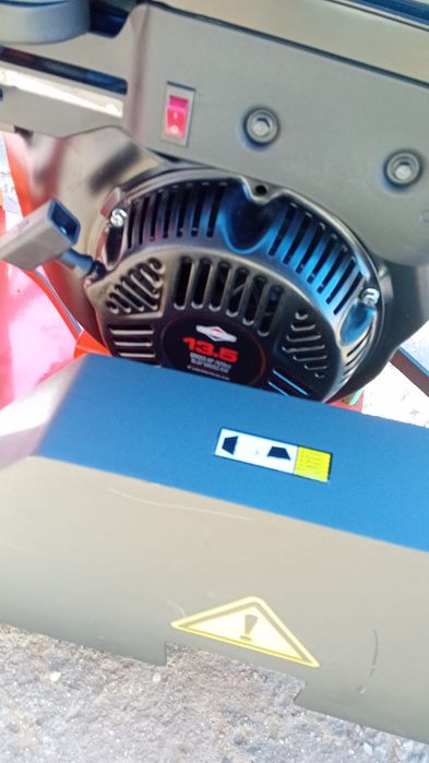 Vând mașină de tăiat asfalt nouă nefolosită