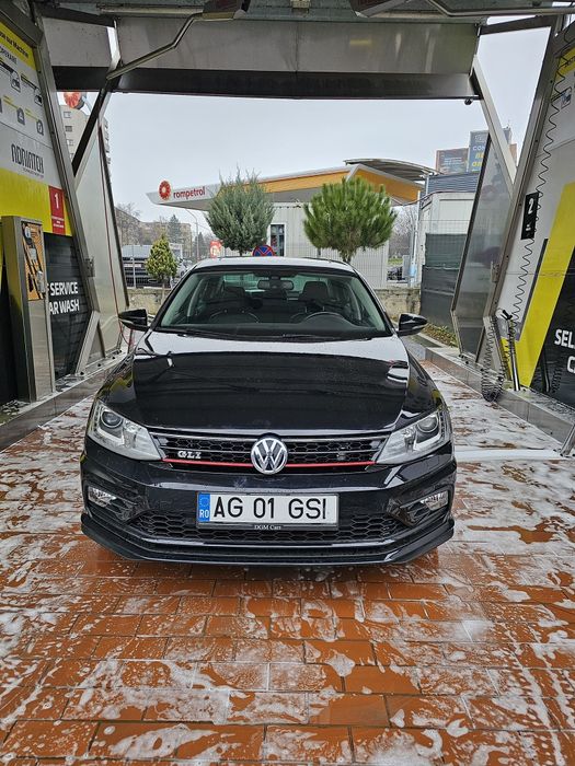 VOLKSWAGEN Jetta 2016