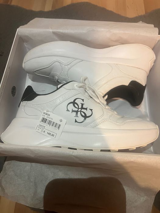 Guess оригинални обувки