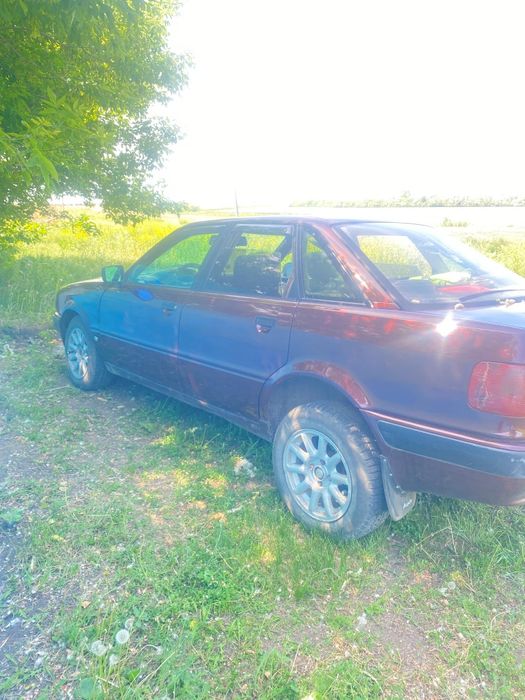 Продам Ауди б4 карб жигули