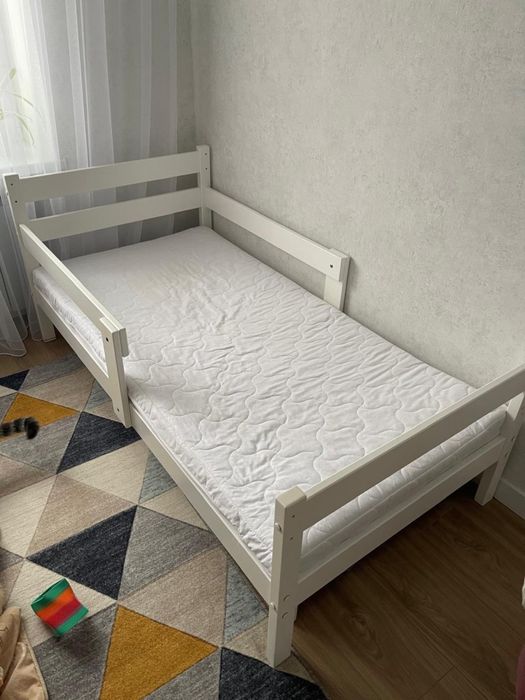 Кровать детская.