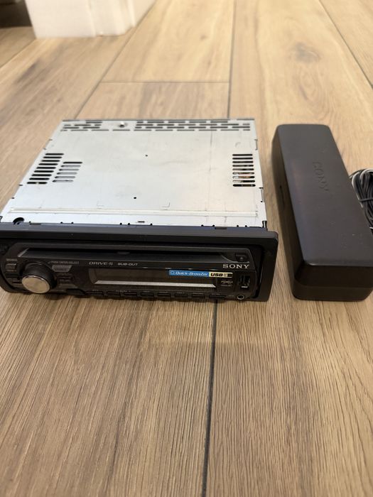 Sony CDX-GT424U CD USB плеър за кола