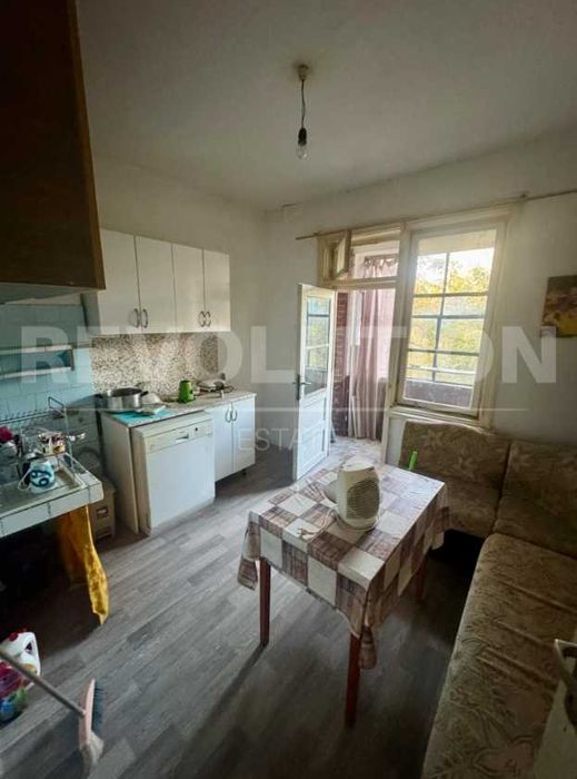 Продава се Тристаен апартамент в Стамболийски - 86 кв.м за 628 €/кв.м - Снимка #1