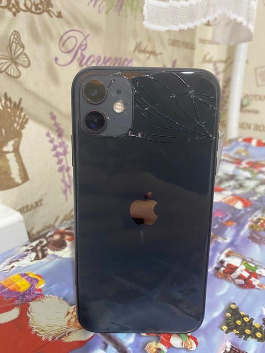 Продам/обмен айфон 11