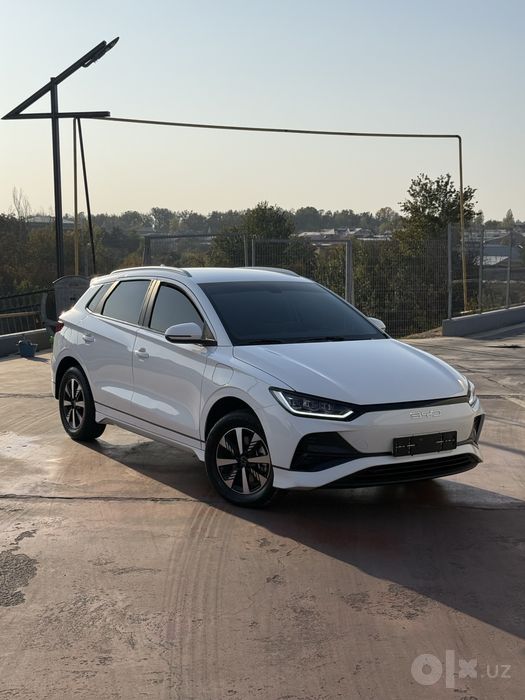 Byd e2 luxury 2023 kraska tozza