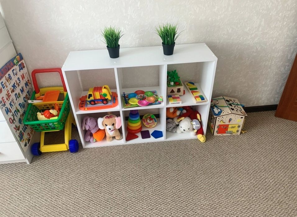 Стеллаж напольный или на стену для хранения вещей