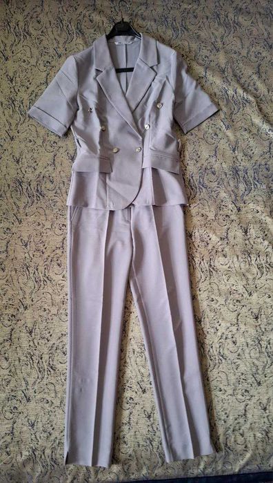 2 Брючных костюма двойки 38 р. (44-46 наш), Турция