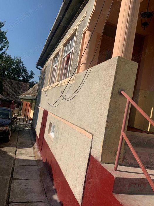 Persoana fizica vand casa la tara