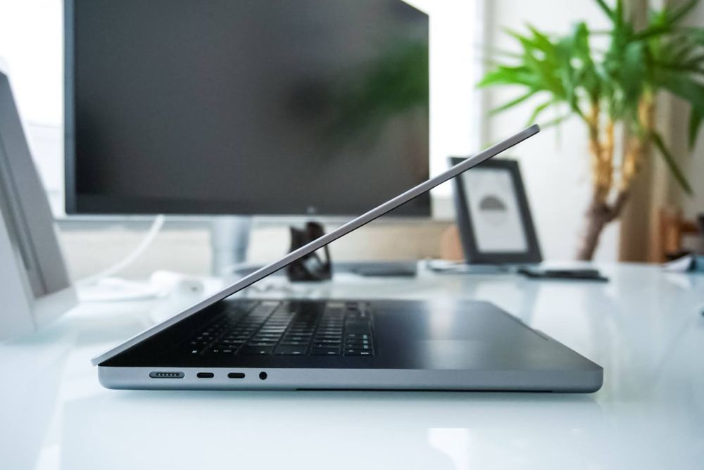 MacBook Pro M1 Pro 16GB