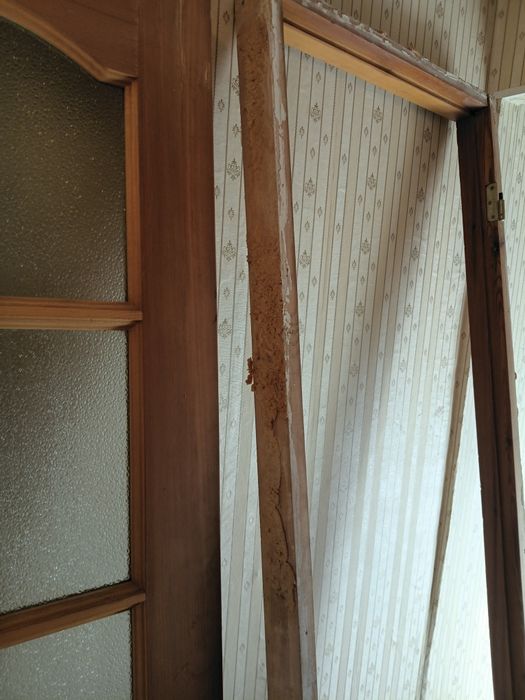 Продам 2 двери 600×2000 б/у