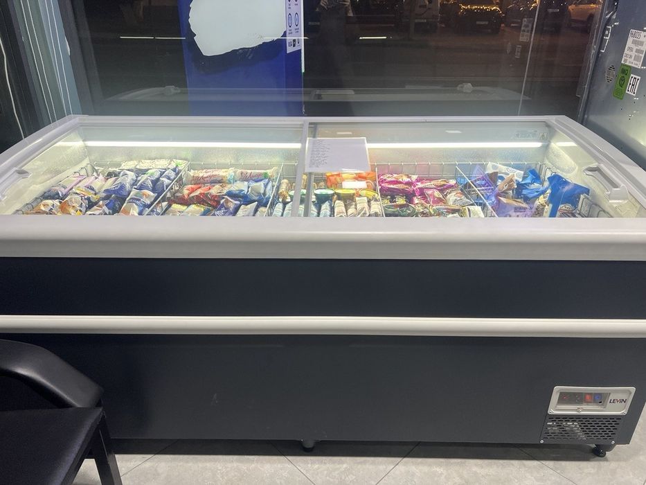 Продаётся новый холодильник