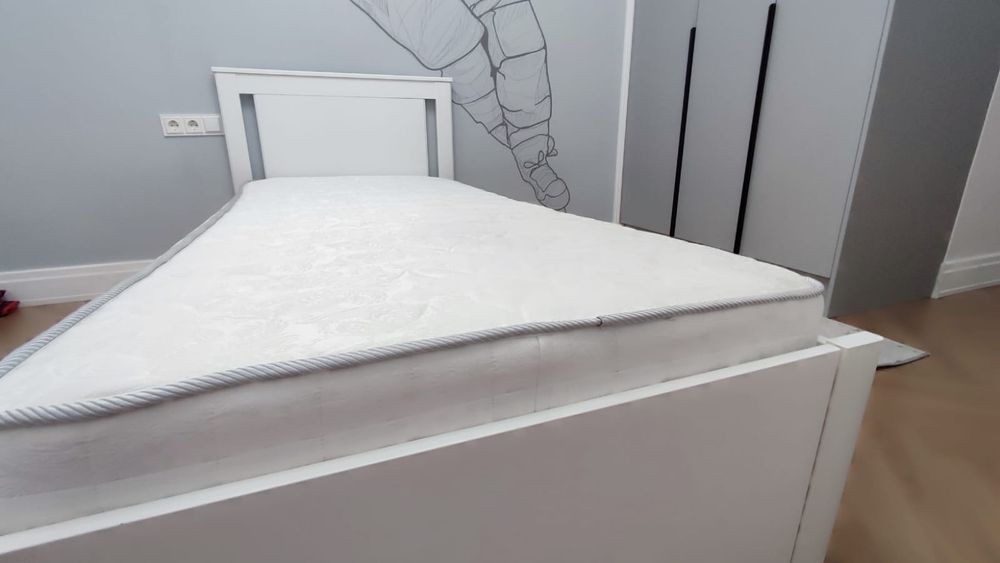 Две детские кровати