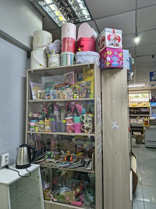 Продам отдел товары для праздника