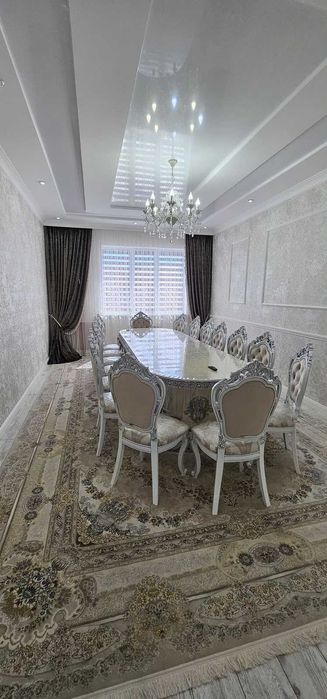 Продам стол со стульями комплект