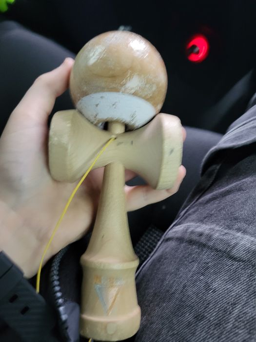 Kendama krom cu cupa mazgalita  nu platiti cu card nu am nh dau cu liv