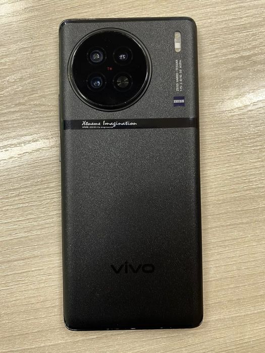 Vivo x90 (продажа-обмен)