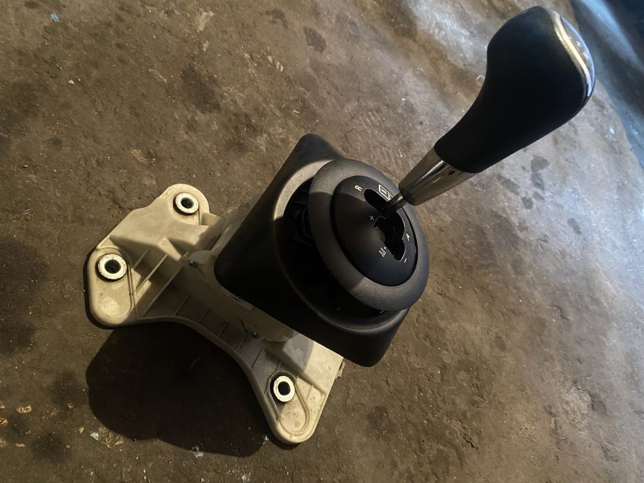 Актуаторы , селектор  КПП Веста робот